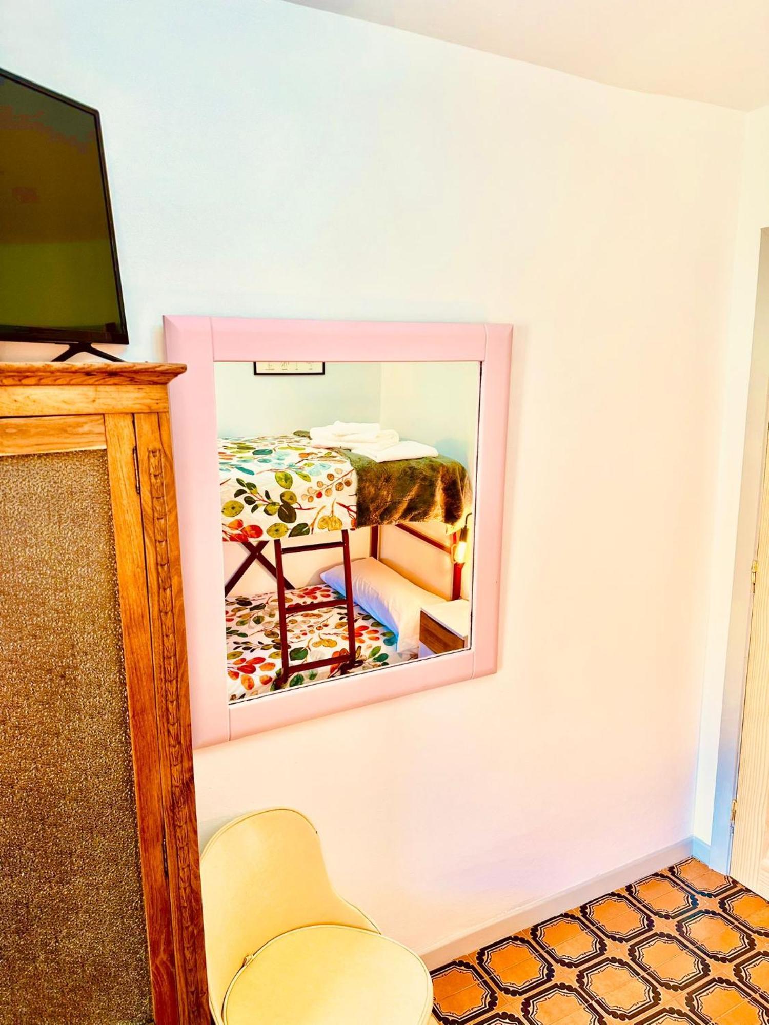 サンティアゴ・デ・コンポステーラA Casa Da Parrulaアパートメント エクステリア 写真